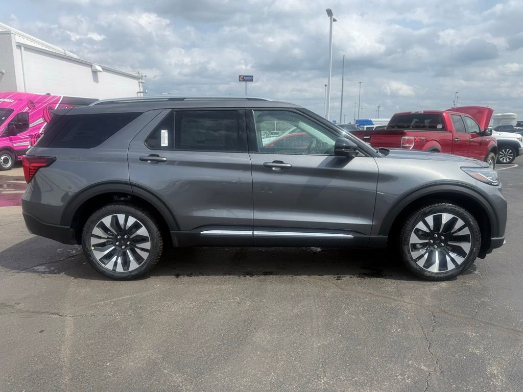 New 2026 Ford Explorer Platinum AWD/4WD image 2