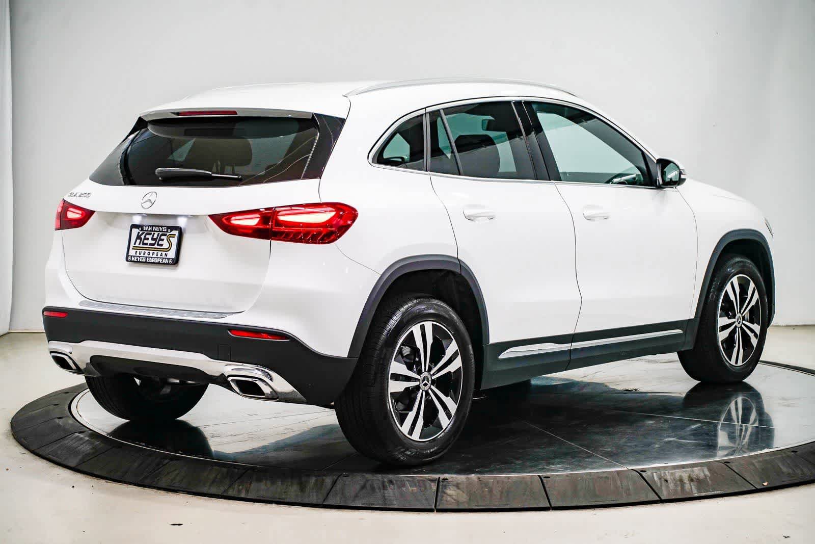 Used 2026 Mercedes-Benz GLA 250 image 4