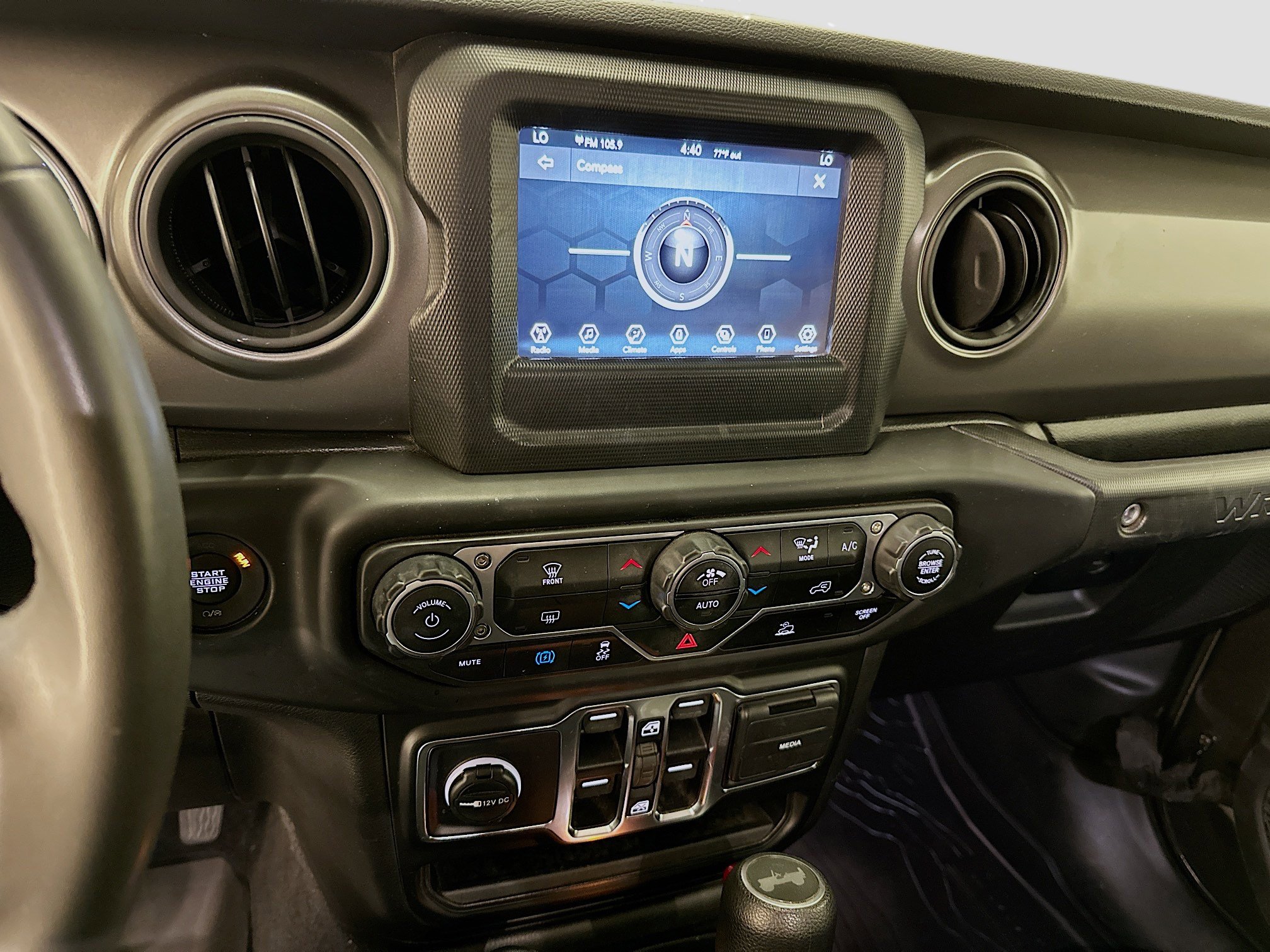 Used 2023 Jeep Wrangler Unlimited image 26