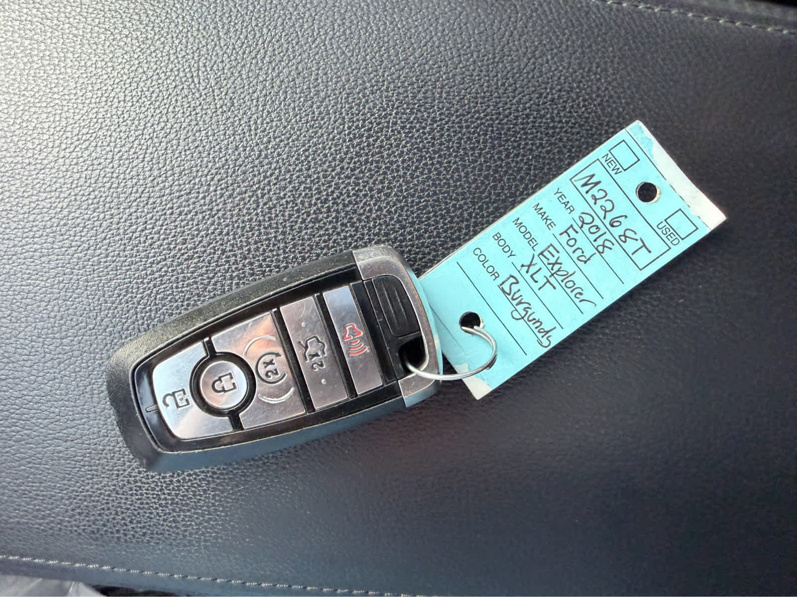 Used 2018 Ford Explorer XLT w/ Equipment Group 202A image 34