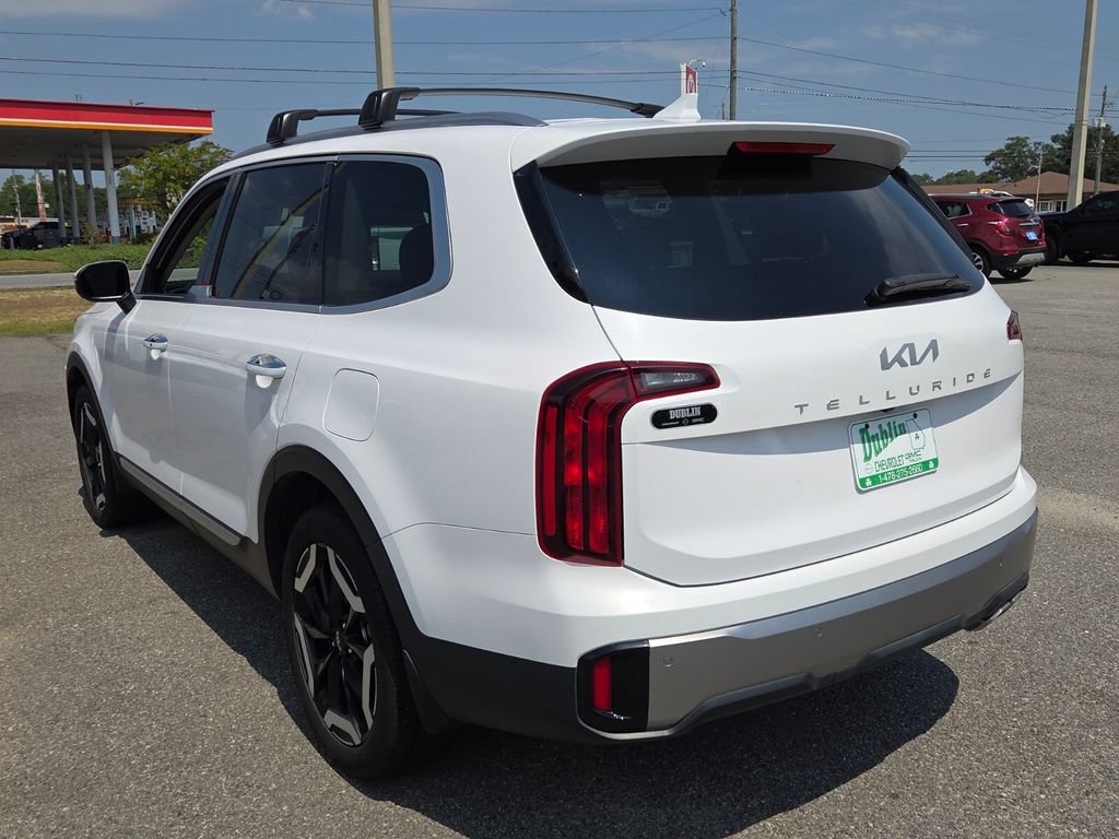 Used 2025 Kia Telluride S FWD image 9
