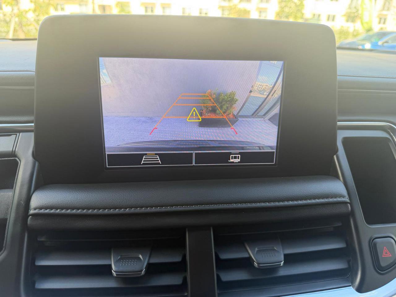 Used 2024 Chevrolet Tahoe LS image 19