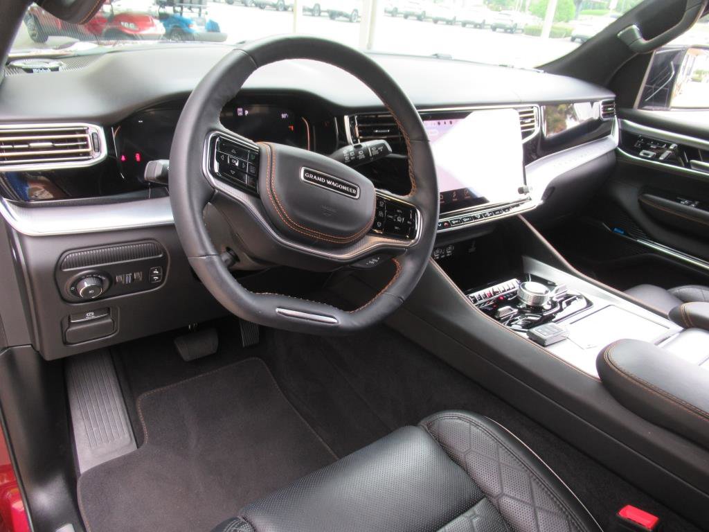 Used 2023 Jeep Grand Wagoneer Series III image 25