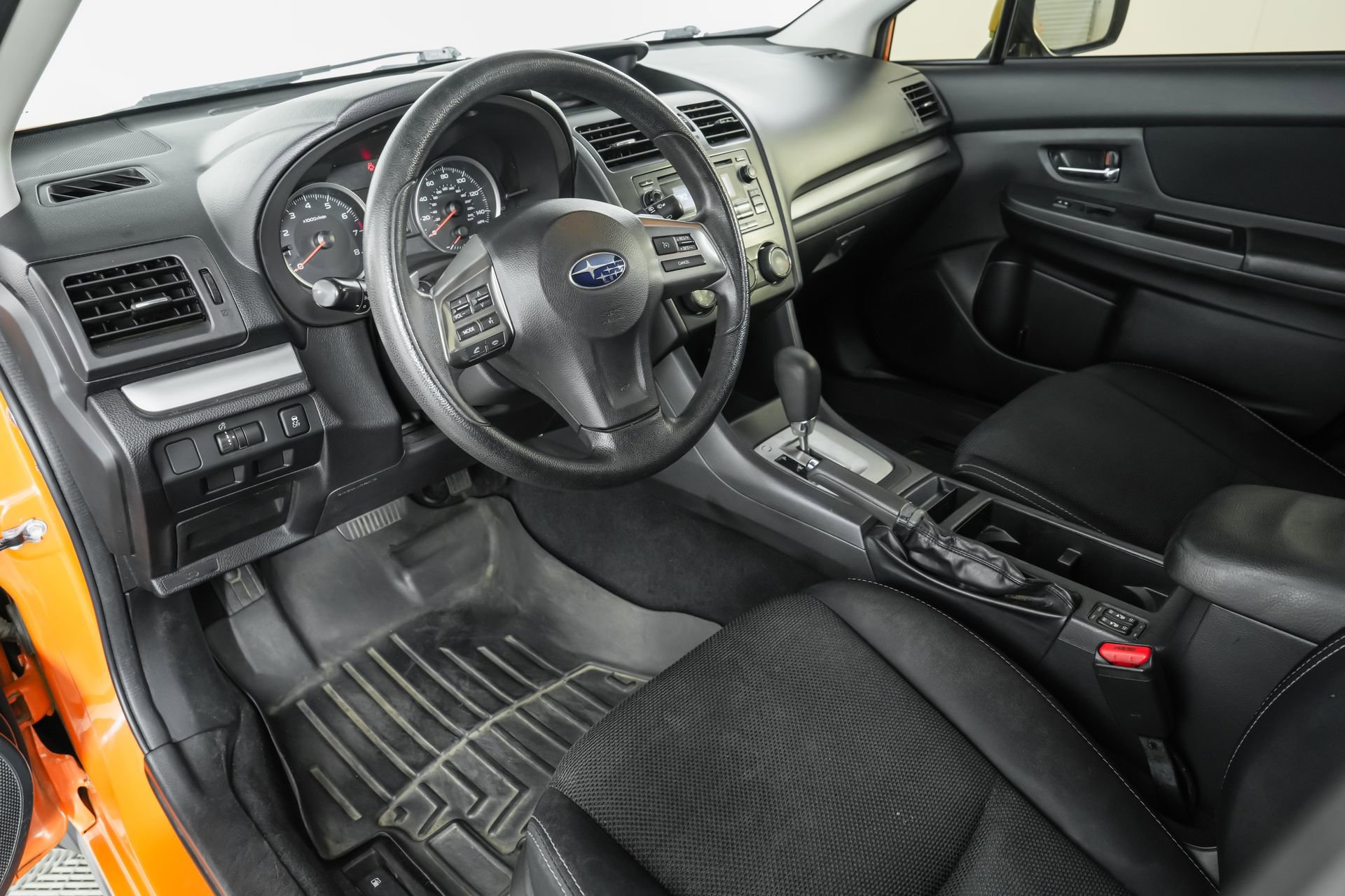 Used 2014 Subaru Crosstrek 2.0i Premium w/ Moonroof Package image 18