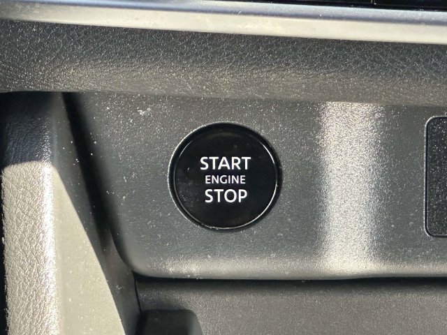 Used 2024 Nissan Rogue SV AWD/4WD image 21
