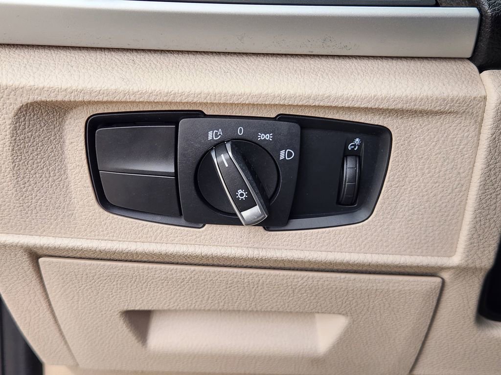 Used 2014 BMW 228i Coupe image 19