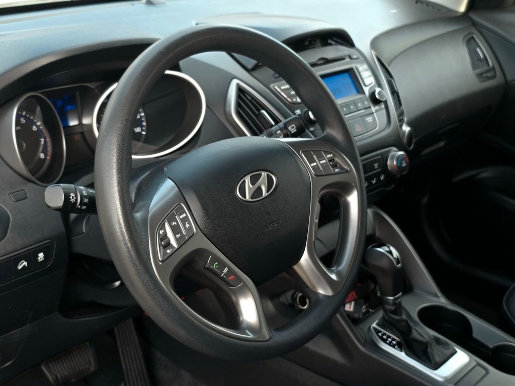 Used 2015 Hyundai Tucson GLS w/ Option Group 02 FWD image 22