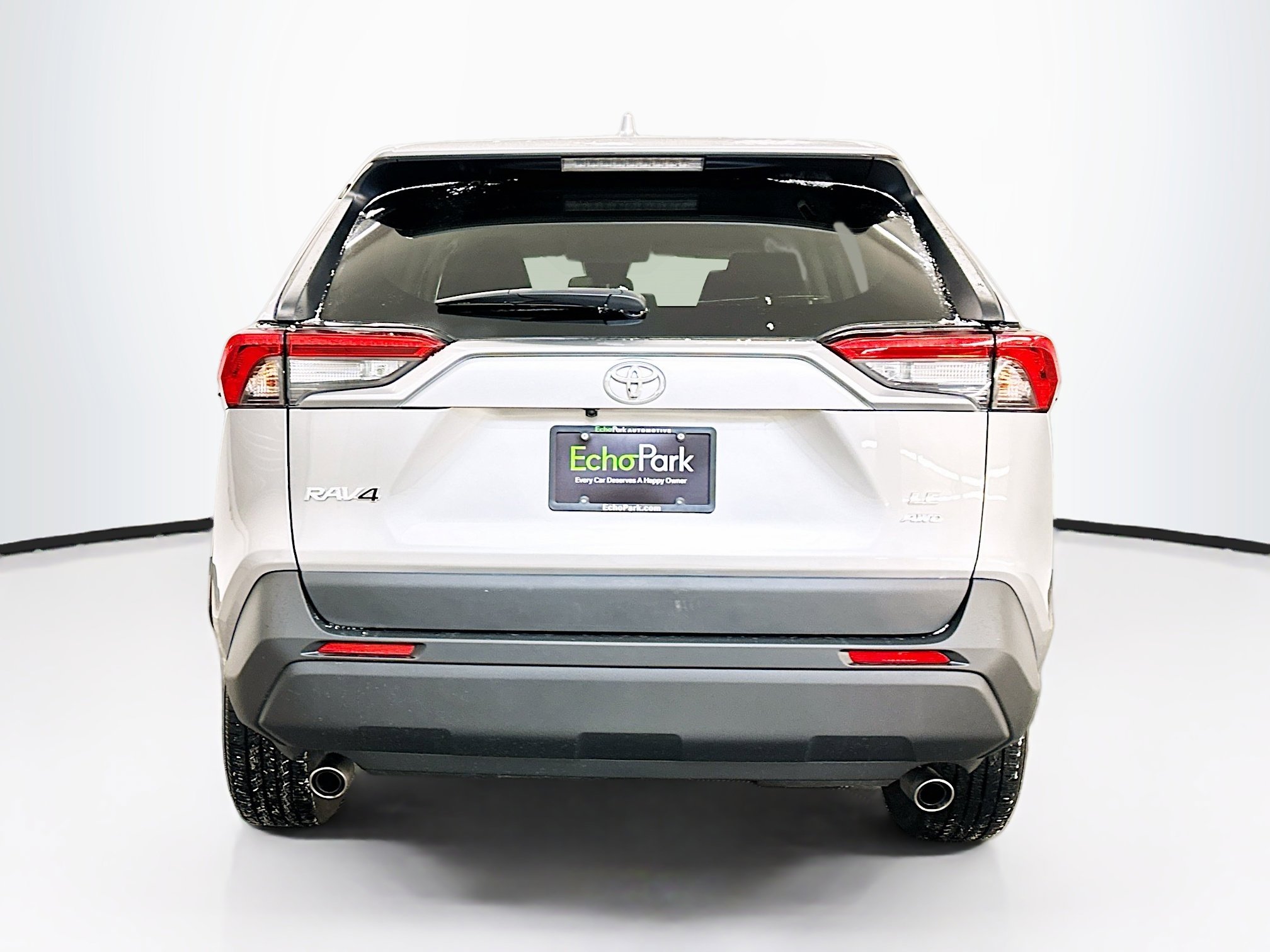 Used 2025 Toyota RAV4 LE image 7