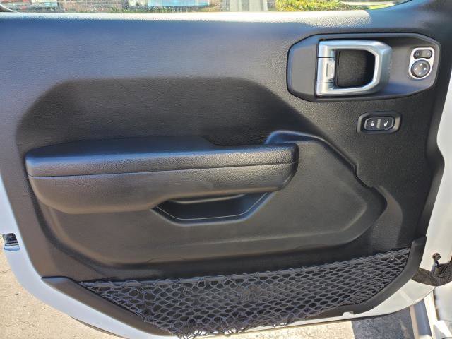 Used 2023 Jeep Gladiator Sport AWD/4WD image 18