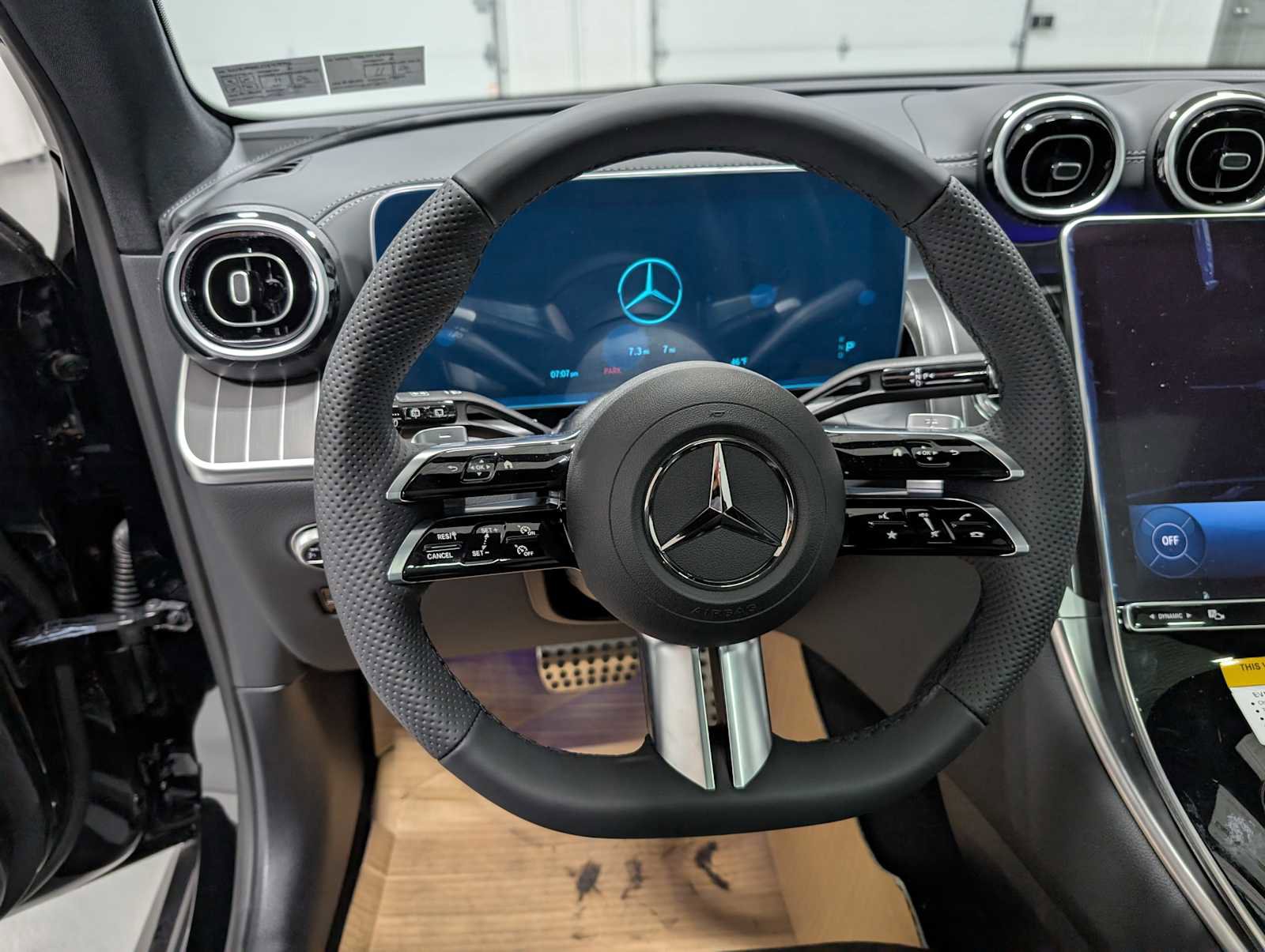 New 2026 Mercedes-Benz GLC 300 4MATIC image 32