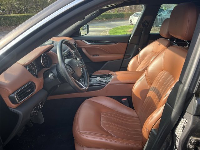 Used 2021 Maserati Levante image 5