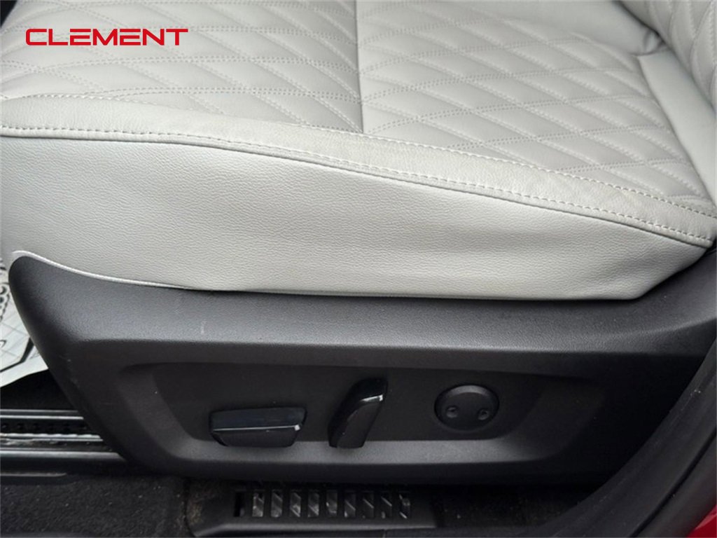 Used 2024 Mitsubishi Outlander SEL image 23