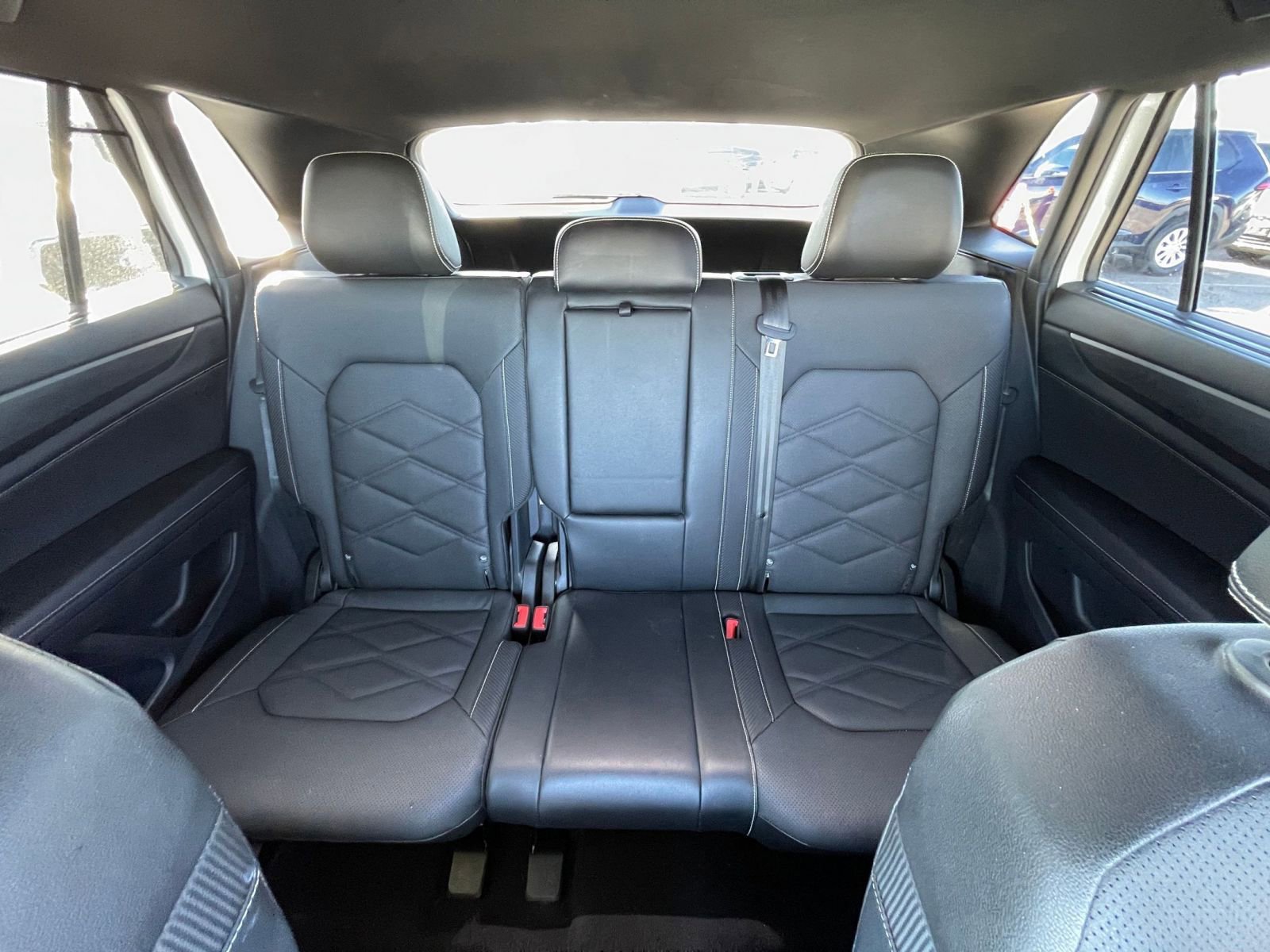 Used 2025 Volkswagen Atlas Cross Sport SE FWD image 40