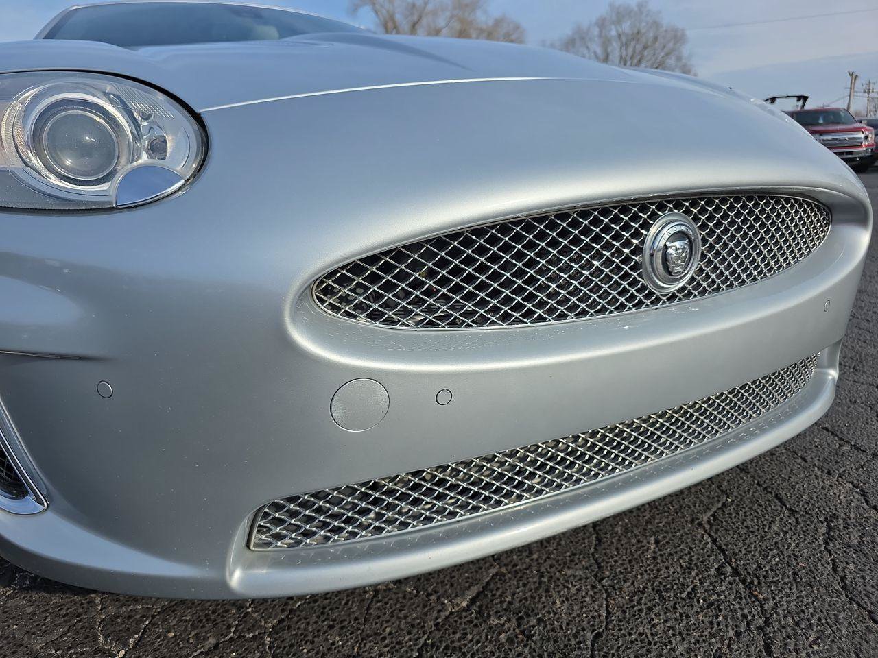 Used 2010 Jaguar XKR R RWD image 32