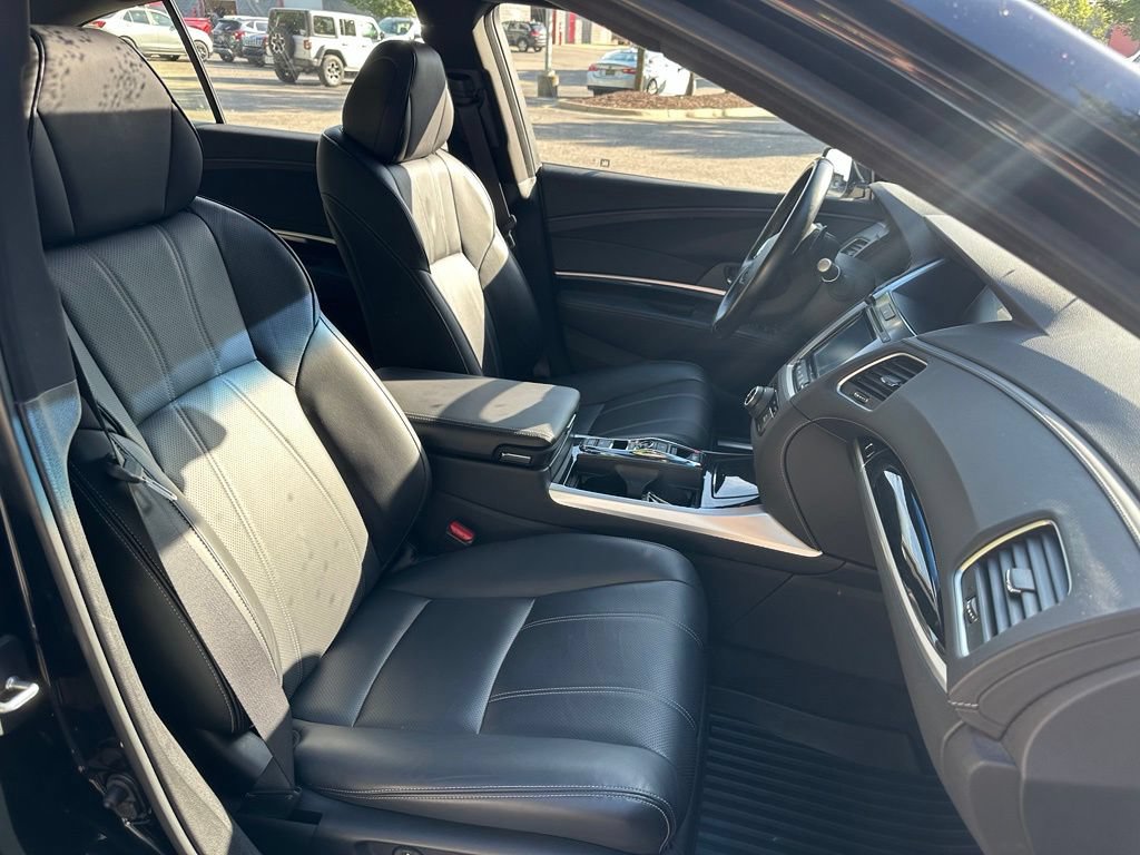 Used 2018 Acura RLX w/ Technology Package FWD image 28