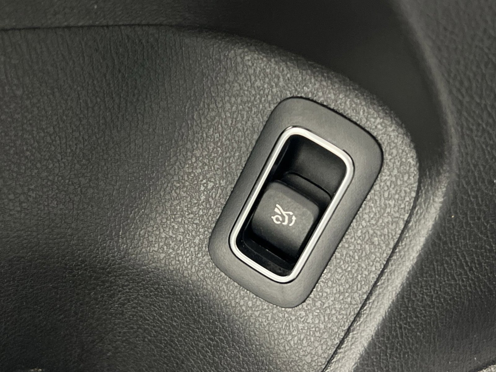 Used 2019 Mercedes-Benz A 220 4MATIC image 32