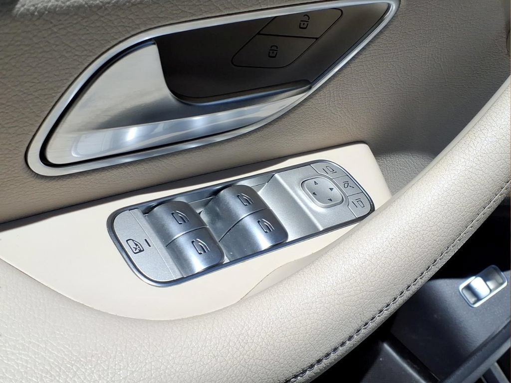 Used 2020 Mercedes-Benz GLS 450 4MATIC image 21
