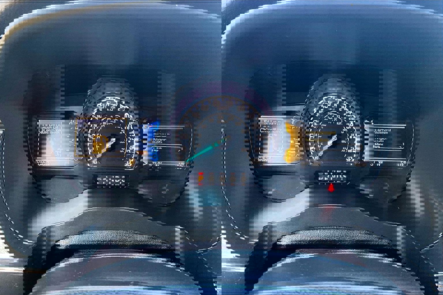 Used 2020 Ford Ranger Lariat w/ Equipment Group 501A Mid image 9