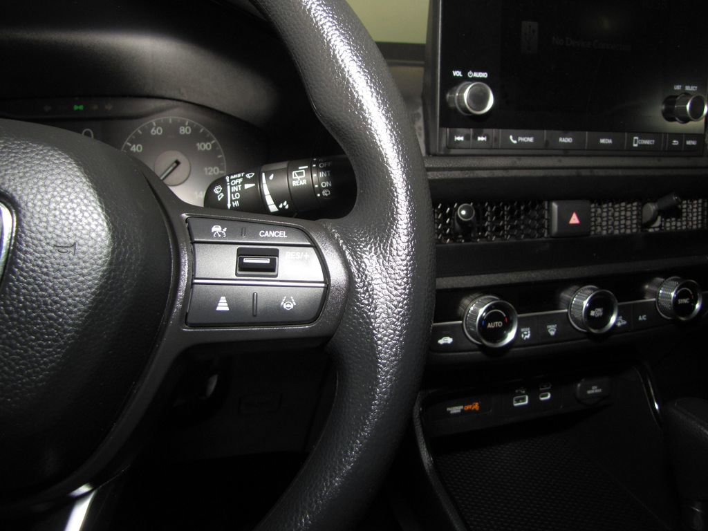 Used 2023 Honda CR-V EX image 6