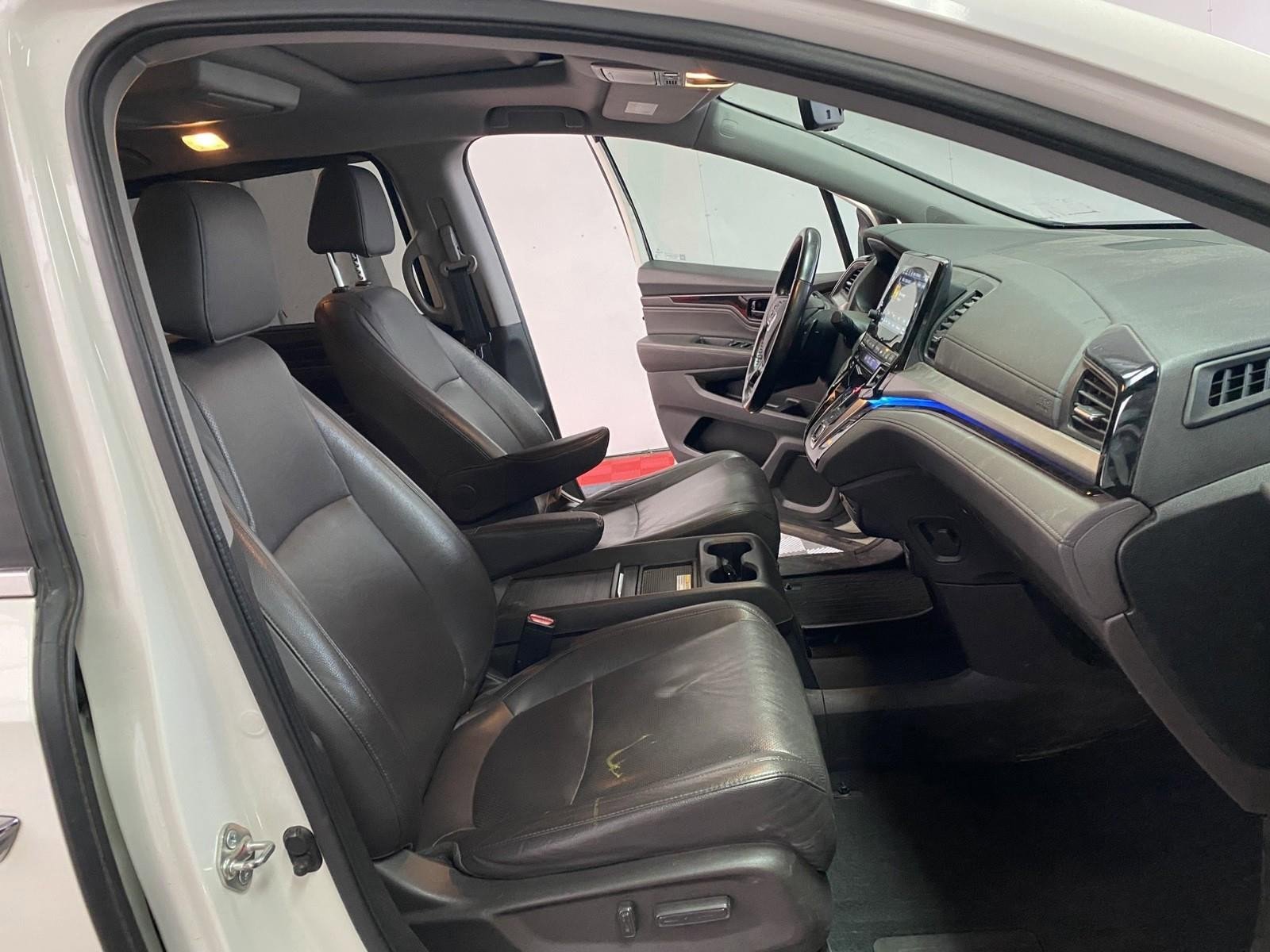 Used 2018 Honda Odyssey Elite image 9