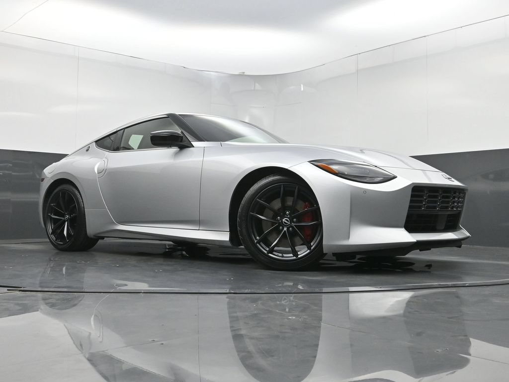 Used 2025 Nissan Z Performance w/ Floor Mat Package RWD image 23