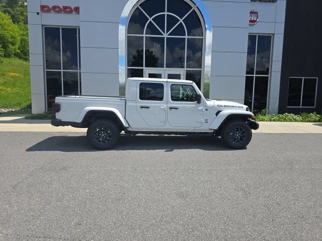 New 2026 Jeep Gladiator Sport AWD/4WD image 7