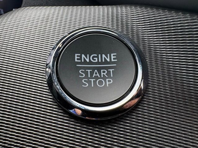 Used 2025 Ford Explorer ST image 24