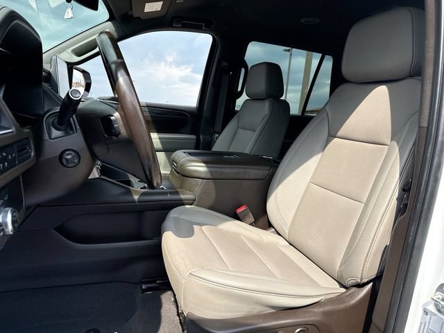 Used 2022 GMC Yukon SLT w/ SLT Luxury Package AWD/4WD image 11