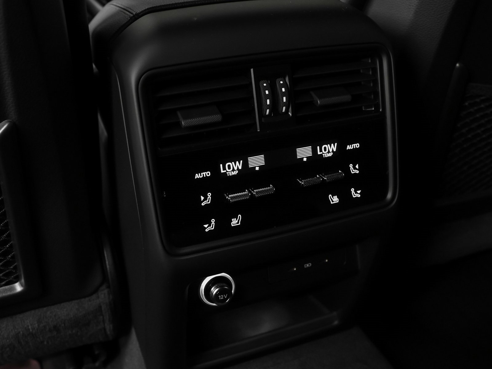 Certified 2025 Porsche Cayenne image 35