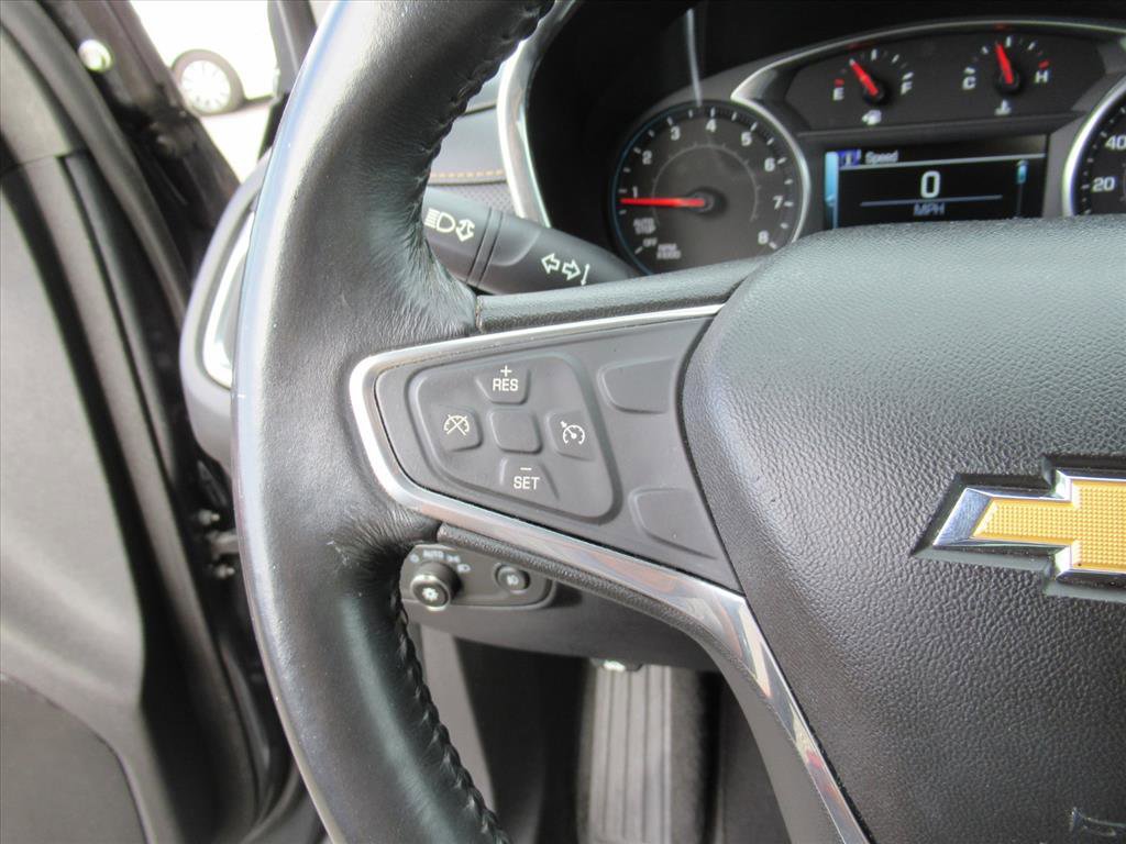 Used 2018 Chevrolet Equinox Premier image 17