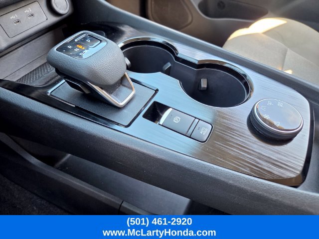 Used 2025 Nissan Rogue SV AWD/4WD image 25