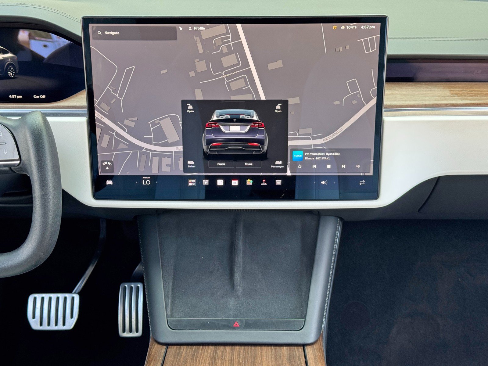 Used 2023 Tesla Model X AWD/4WD image 21