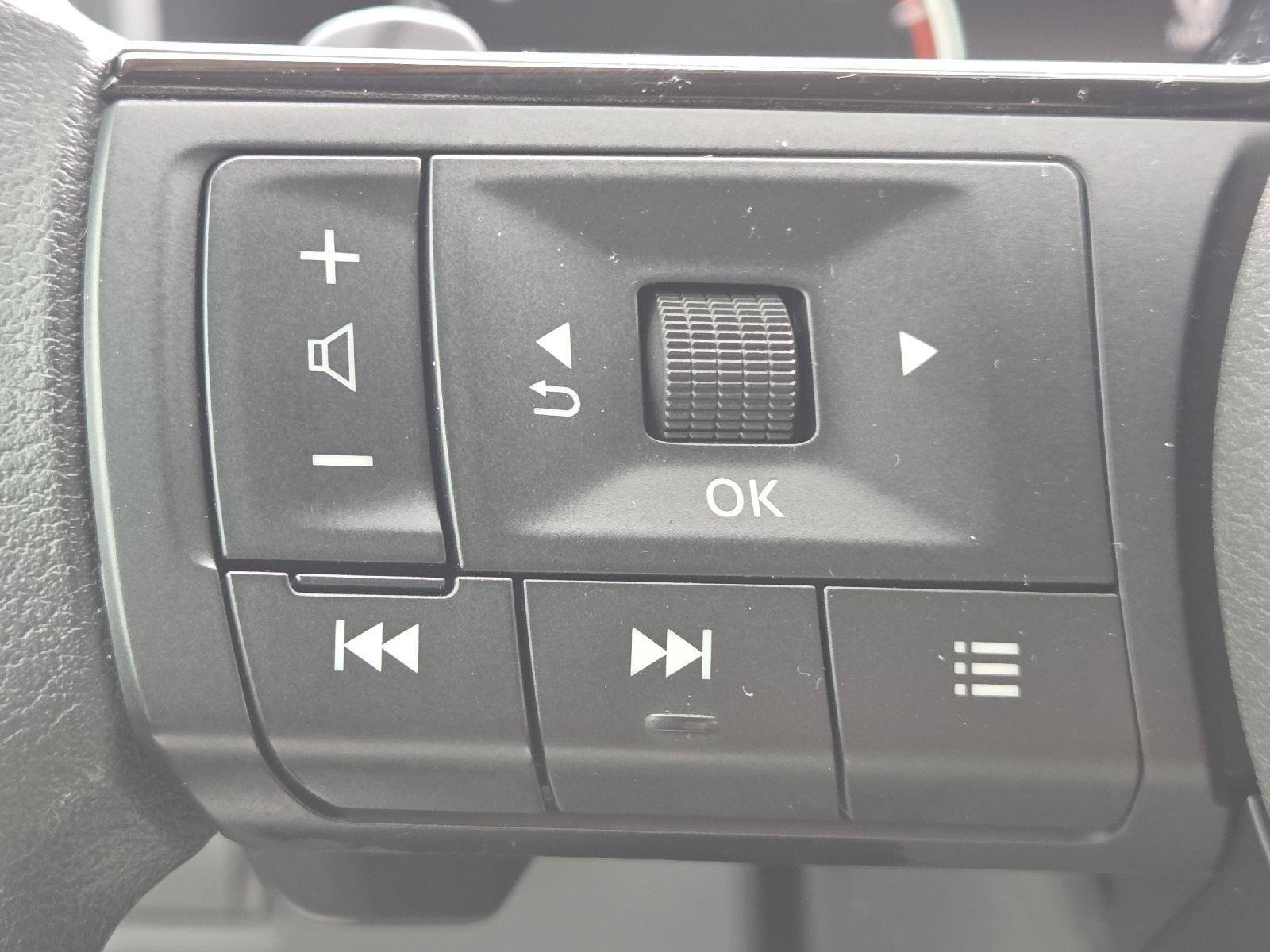 Used 2022 Nissan Rogue SV AWD/4WD image 11