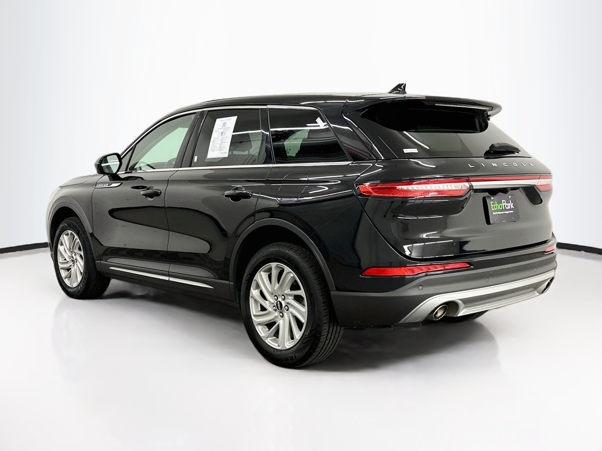 Used 2023 Lincoln Corsair AWD image 5