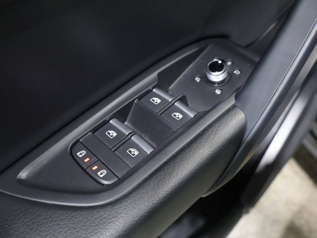 Used 2025 Audi Q5 2.0T Premium image 14