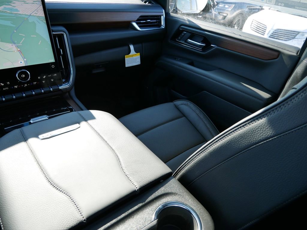 New 2026 GMC Yukon XL Denali w/ Sun & Power Step Package image 12