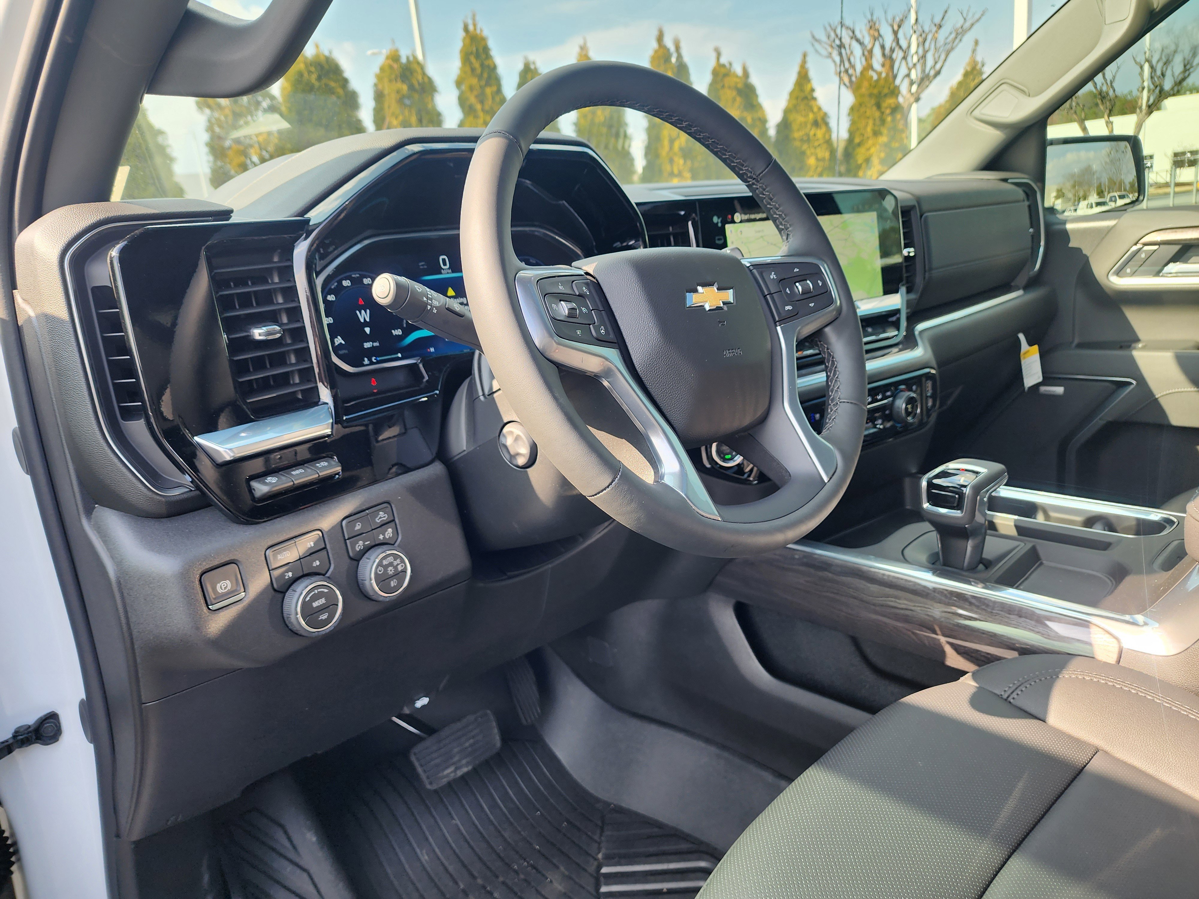 New 2026 Chevrolet Silverado 1500 LTZ w/ LTZ Premium Package image 23