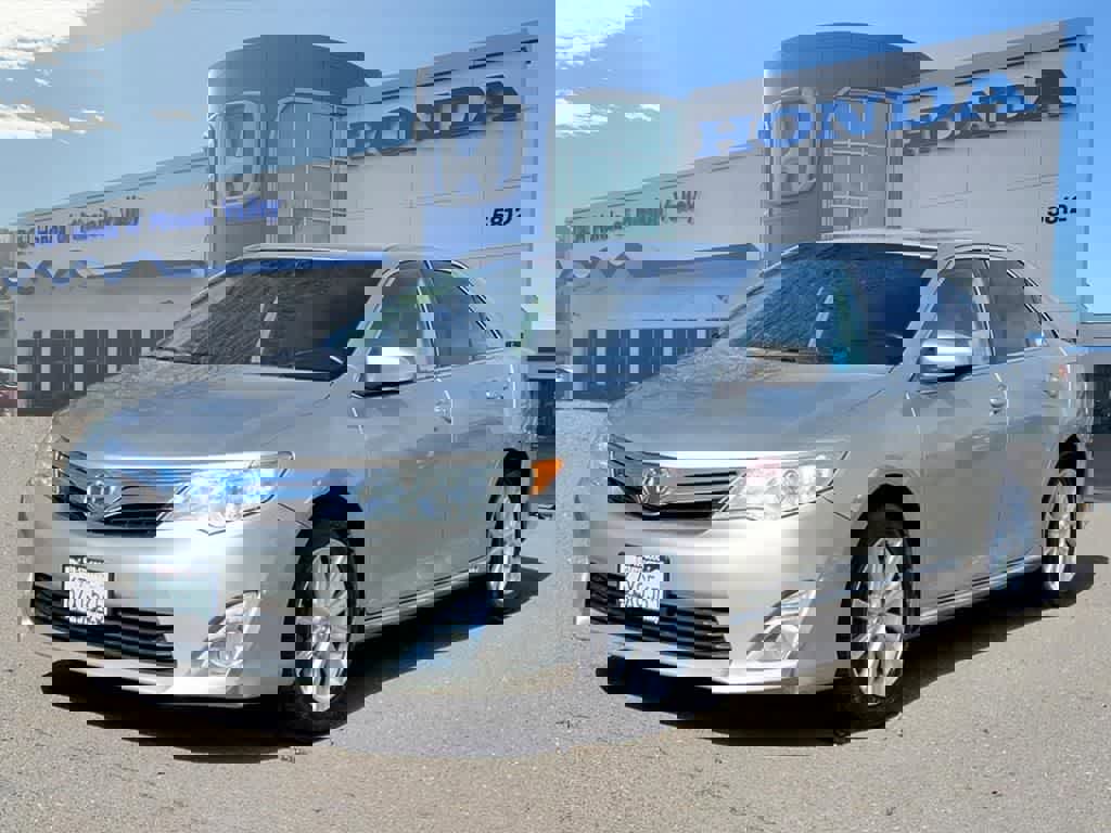 Used 2013 Toyota Camry XLE w/ Leather Pkg video 1