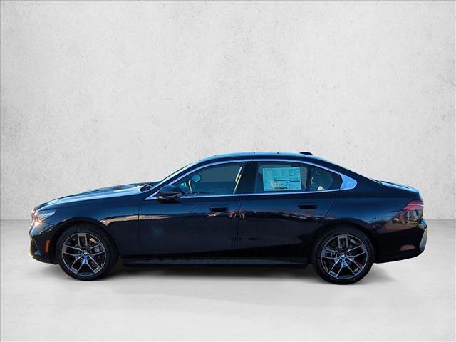 Used 2026 BMW i5 eDrive40 w/ Convenience Package image 5