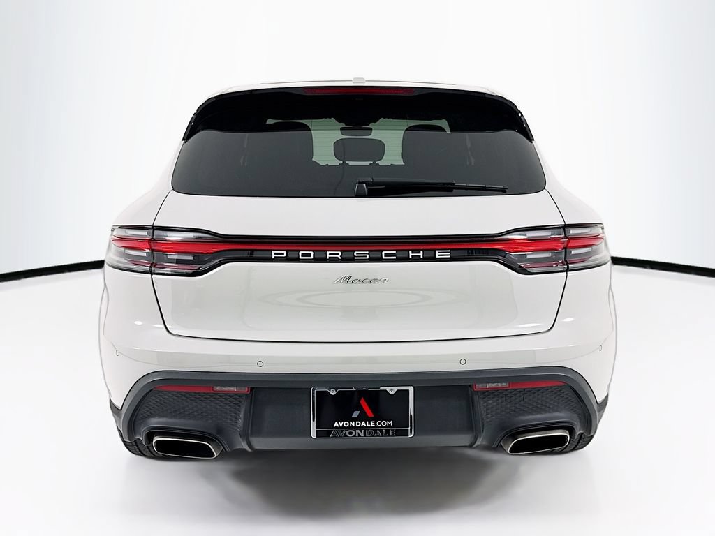 Used 2025 Porsche Macan AWD/4WD image 10