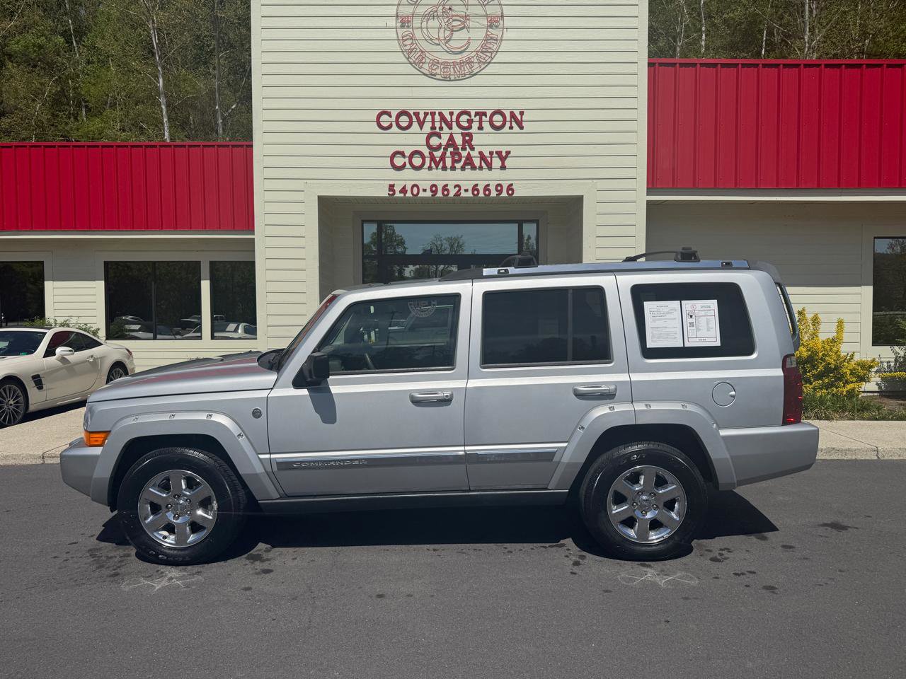 Used 2007 Jeep Commander Limited AWD/4WD image 3