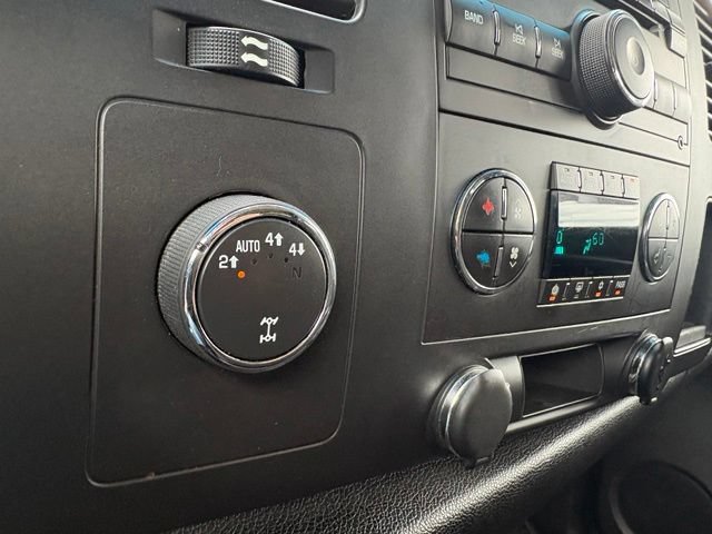 Used 2013 Chevrolet Silverado 1500 LT w/ All-Star Edition AWD/4WD image 29