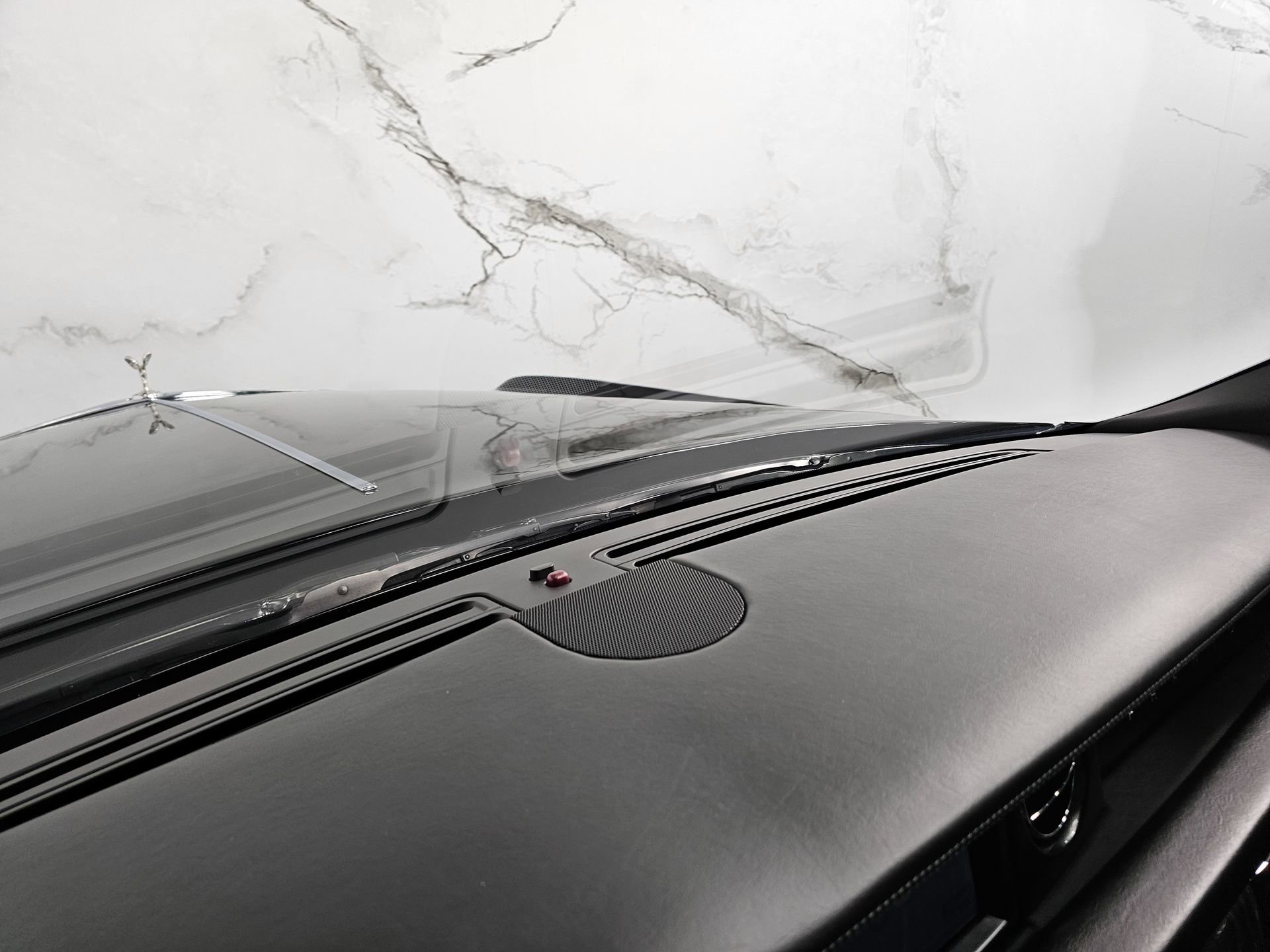 Used 2006 Rolls-Royce Phantom Sedan RWD image 45