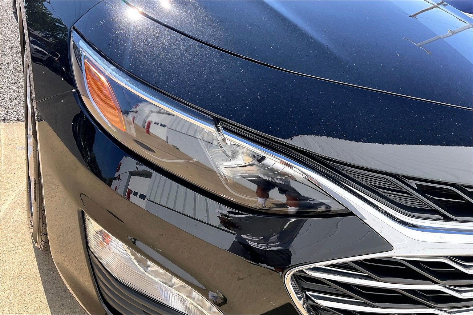 Used 2025 Chevrolet Malibu LT FWD image 32