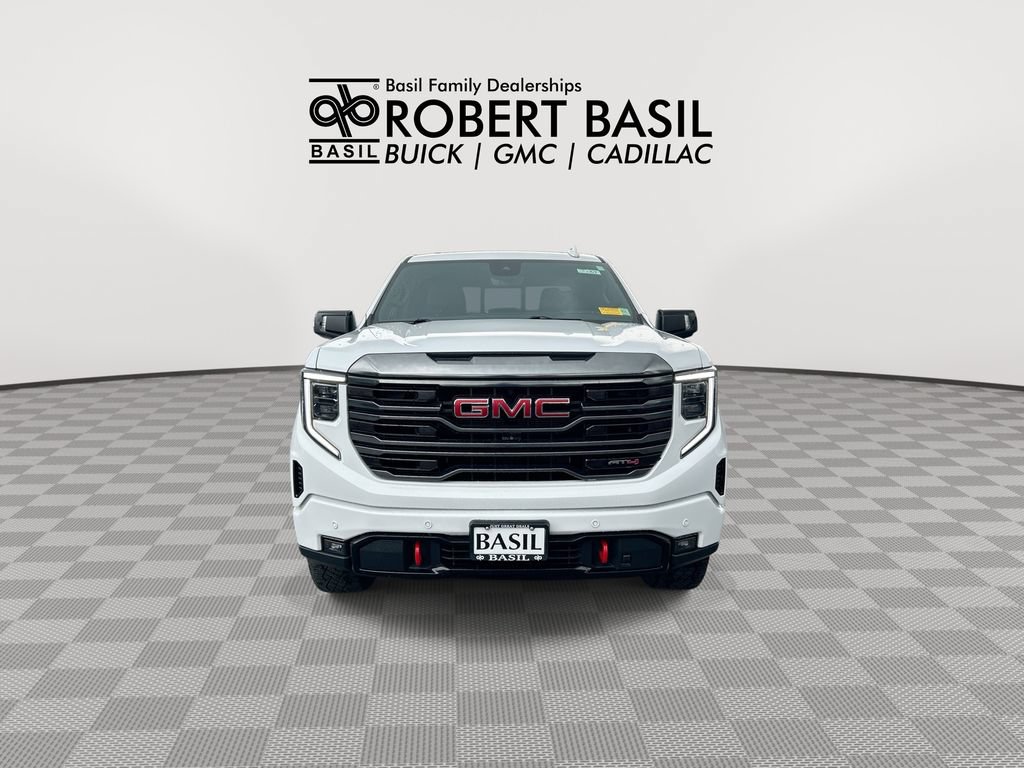 Used 2023 GMC Sierra 1500 AT4 w/ AT4 Premium Package AWD/4WD image 3