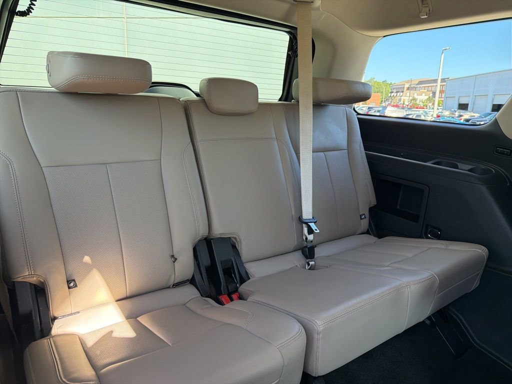 Certified 2022 Ford Expedition XLT RWD image 19