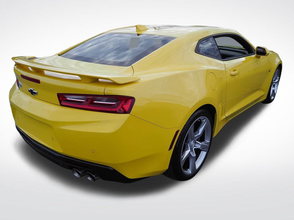 Used 2016 Chevrolet Camaro SS RWD image 7