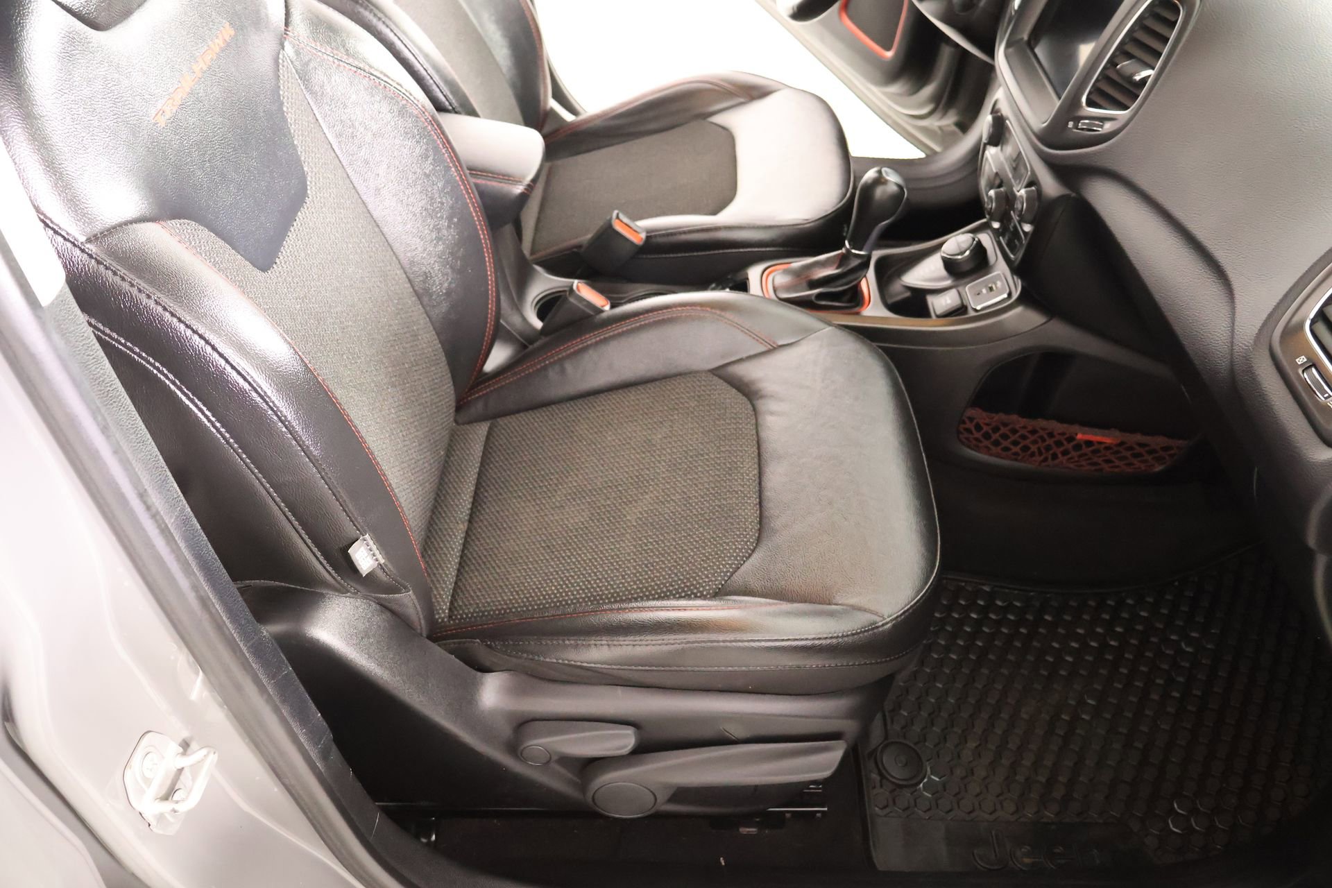 Used 2021 Jeep Compass Trailhawk w/ Convenience Group image 13