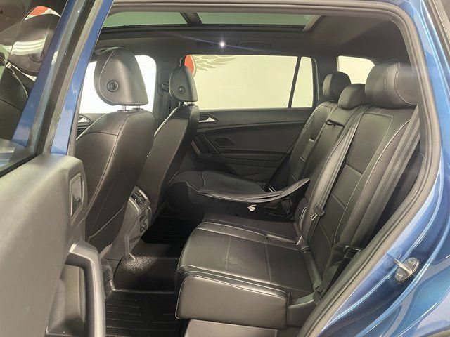 Used 2019 Volkswagen Tiguan SEL R-Line AWD/4WD image 24