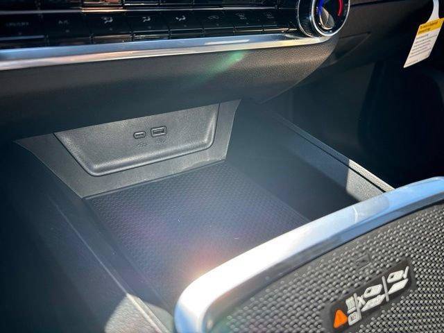 New 2027 Chevrolet Equinox ACTIV w/ Safety and Technology Package AWD/4WD image 23